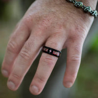 Anillo del Jarl \"Sangre del Valhalla\" en tungsteno Anillo del Jarl \"Sangre del Valhalla\" en tungsteno