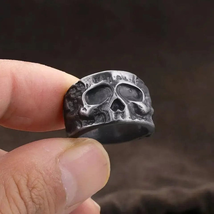 Anillo vikingo que desafía al destino Anillo vikingo que desafía al destino