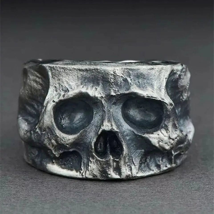 Anillo vikingo que desafía al destino Anillo vikingo que desafía al destino