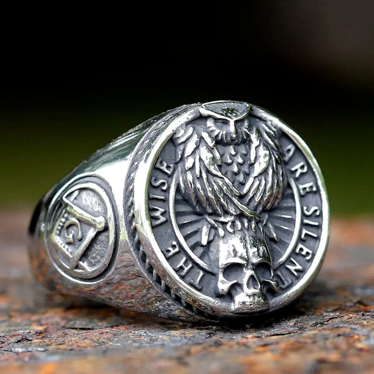 Anillo vikingo \"On triomphe toujours\" (Siempre triunfamos) Anillo vikingo \"On triomphe toujours\" (Siempre triunfamos)