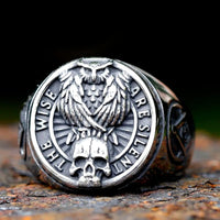 Anillo vikingo \"On triomphe toujours\" (Siempre triunfamos) Anillo vikingo \"On triomphe toujours\" (Siempre triunfamos)