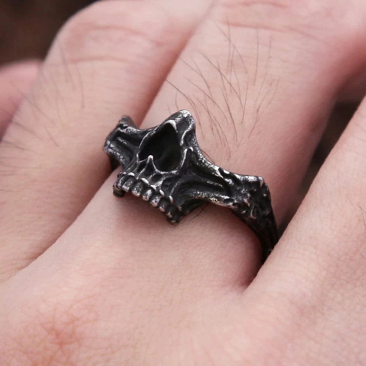 Anillo de calavera vikinga Anillo de calavera vikinga
