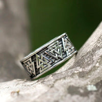 Anillo vikingo Twirling Valknut Anillo vikingo Twirling Valknut