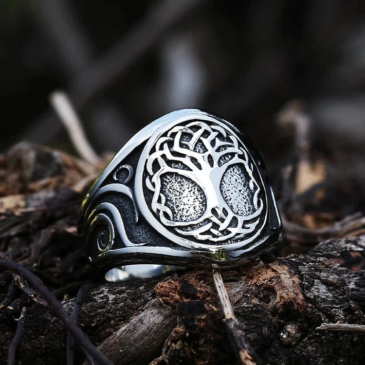 Anillo vikingo \"La Raíz de los nueve Mundos\" Anillo vikingo \"La Raíz de los nueve Mundos\"