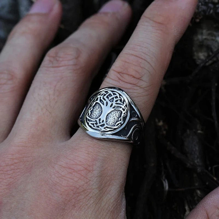 Anillo vikingo \"La Raíz de los nueve Mundos\" Anillo vikingo \"La Raíz de los nueve Mundos\"