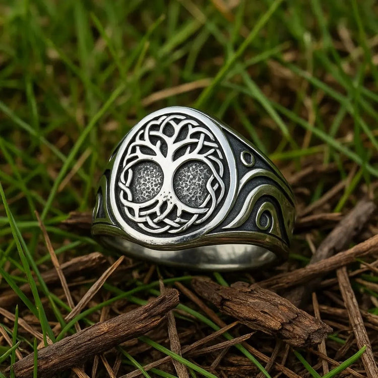 Anillo vikingo \"La Raíz de los nueve Mundos\" Anillo vikingo \"La Raíz de los nueve Mundos\"