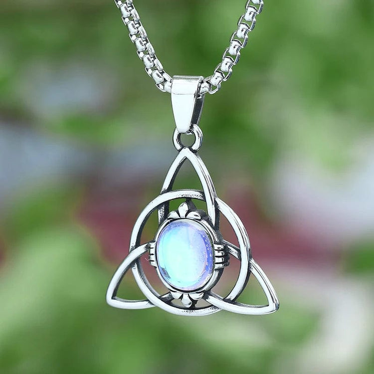 Collar Triquetra \"Talismán de la feminidad\" con piedra lunar Collar Triquetra \"Talismán de la feminidad\" con piedra lunar