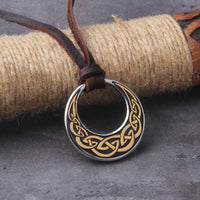 Collar Vikingo \"Beso de la Luna: Colgante Nudo Celta Collar Vikingo \"Beso de la Luna: Colgante Nudo Celta