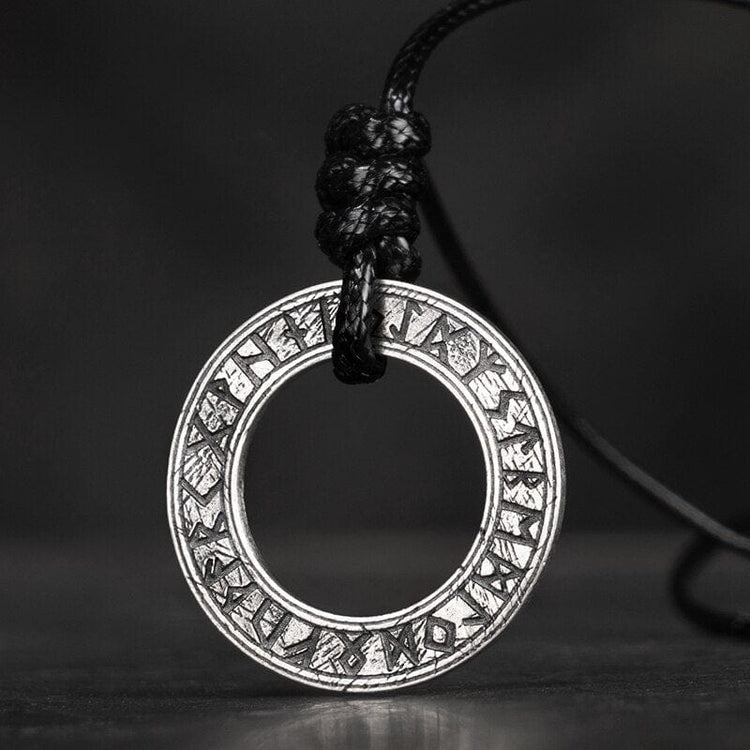 Collar Vikingo de Plata de Ley 925 - Círculo Rúnico Collar Vikingo de Plata de Ley 925 - Círculo Rúnico