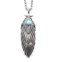 Collar vikingo de plumas eternas Collar vikingo de plumas eternas
