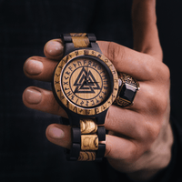Reloj de madera Valknut - Odin's Hall Reloj de madera Valknut - Odin's Hall