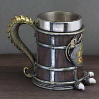 Taza vikinga \"All we need skal\" de resina Taza vikinga \"All we need skal\" de resina