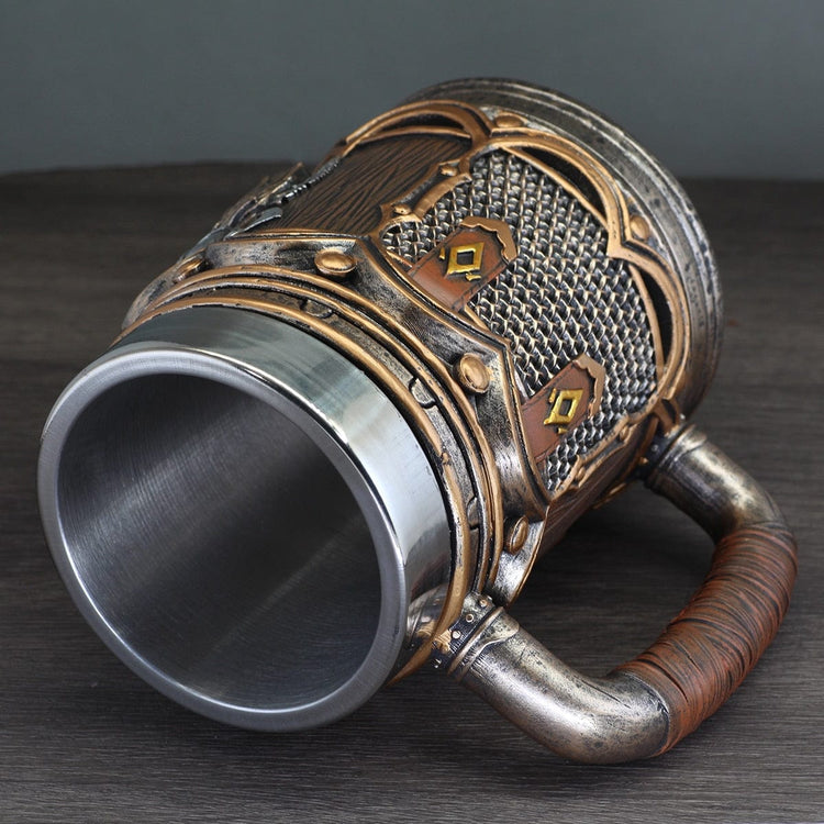 Taza vikinga \"Berserker Fury\" de resina Taza vikinga \"Berserker Fury\" de resina