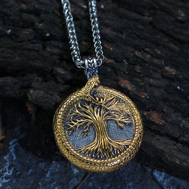 Collar árbol sagrado de Yggdrasil con Jörmungand Collar árbol sagrado de Yggdrasil con Jörmungand