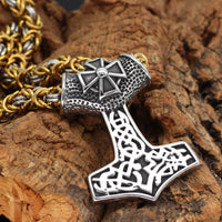 Collar de valentía Mjolnir ornamentado Collar de valentía Mjolnir ornamentado