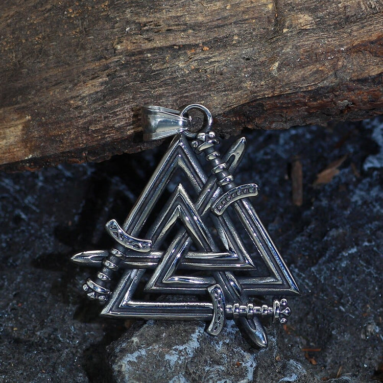 Collar Swords of the Fallen Heroes - Valknut Collar Swords of the Fallen Heroes - Valknut