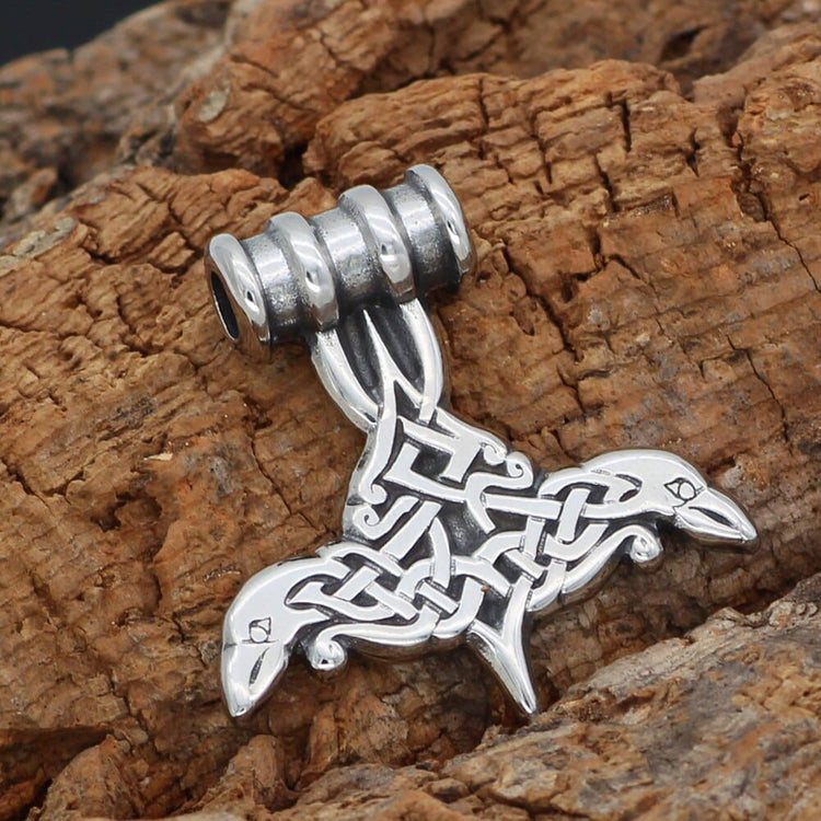 Collar Mjolnir en forma de cuervos de Odín Collar Mjolnir en forma de cuervos de Odín