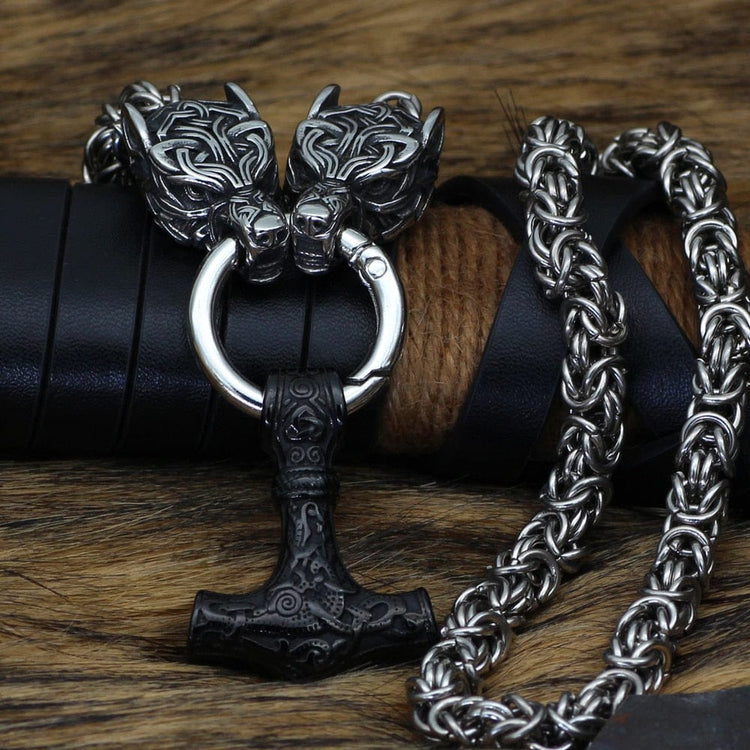 Collar de poder de Mjolnir y protección para Freki y Geri. Collar de poder de Mjolnir y protección para Freki y Geri.