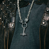 Collar de poder de Mjolnir y protección para Freki y Geri. Collar de poder de Mjolnir y protección para Freki y Geri.