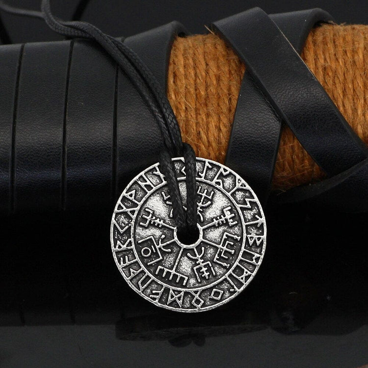 Collar rúnico Vegvisir Collar rúnico Vegvisir