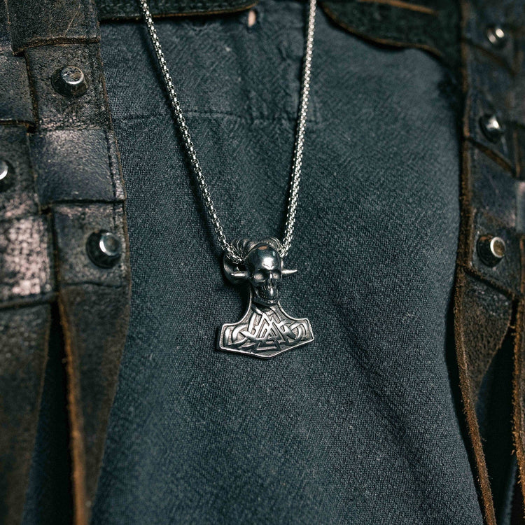 Collar de calavera vikinga Valknut Collar de calavera vikinga Valknut