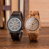 Reloj de madera oscura de Aegishjalmur - Odin's Hall Reloj de madera oscura de Aegishjalmur - Odin's Hall