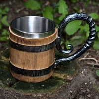 La taza de madera vikinga La taza de madera vikinga
