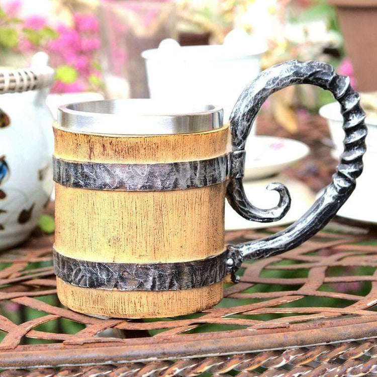 La taza de madera vikinga La taza de madera vikinga
