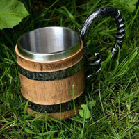 La taza de madera vikinga La taza de madera vikinga
