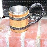 La taza de madera vikinga La taza de madera vikinga