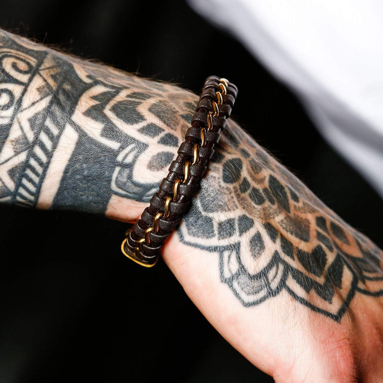 Pulsera vikinga de precisión en cuero trenzado Pulsera vikinga de precisión en cuero trenzado