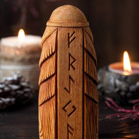 Estatua de madera de Freya Estatua de madera de Freya