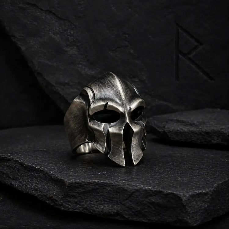 Anillo vikingo ajustable \"Casco Rey Harald\"