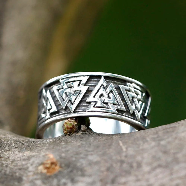 Anillo vikingo Twirling Valknut