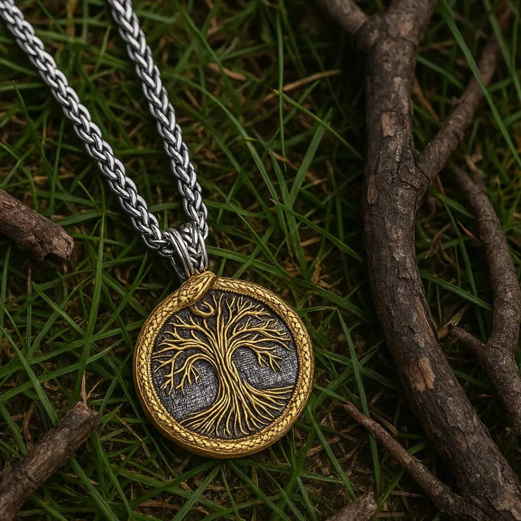 Collar árbol sagrado de Yggdrasil con Jörmungand