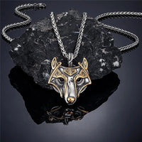 Collar de máscara de Fenrir dorada