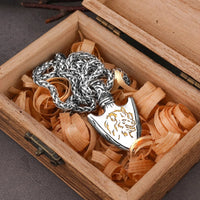 Collar con punta de lanza de Fenrir