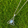 Collier Triquetra "Talisman de Féminité" avec pierre de lune - Odins Hall