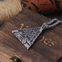 Collar Vikingo \"Link of Worlds: Colgante Yggdrasil Valknut