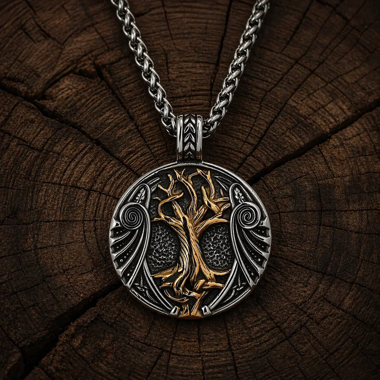 Collar vikingo \"Colgante del Árbol de los Mundos\"