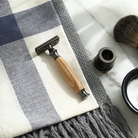 Navaja Viking de madera de olivo