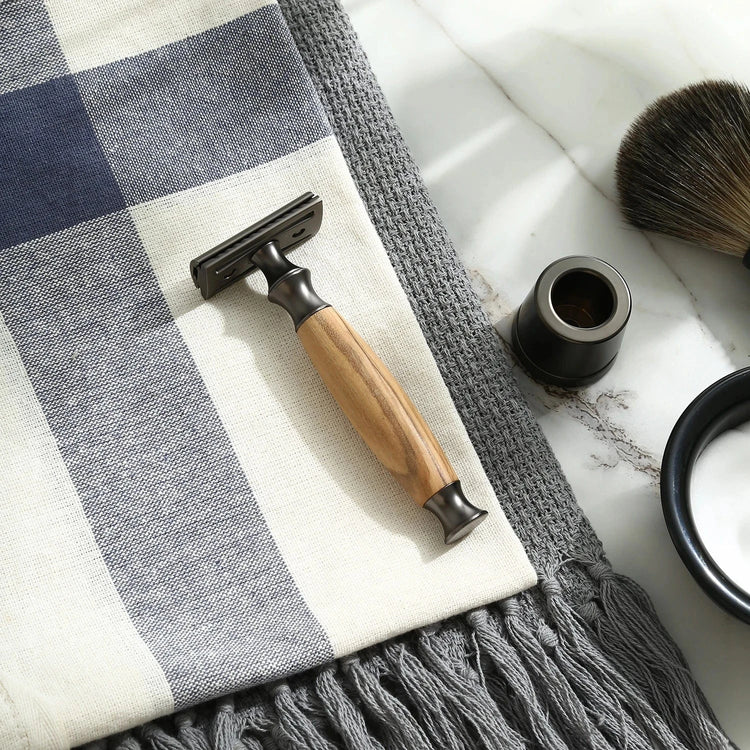 Navaja Viking de madera de olivo