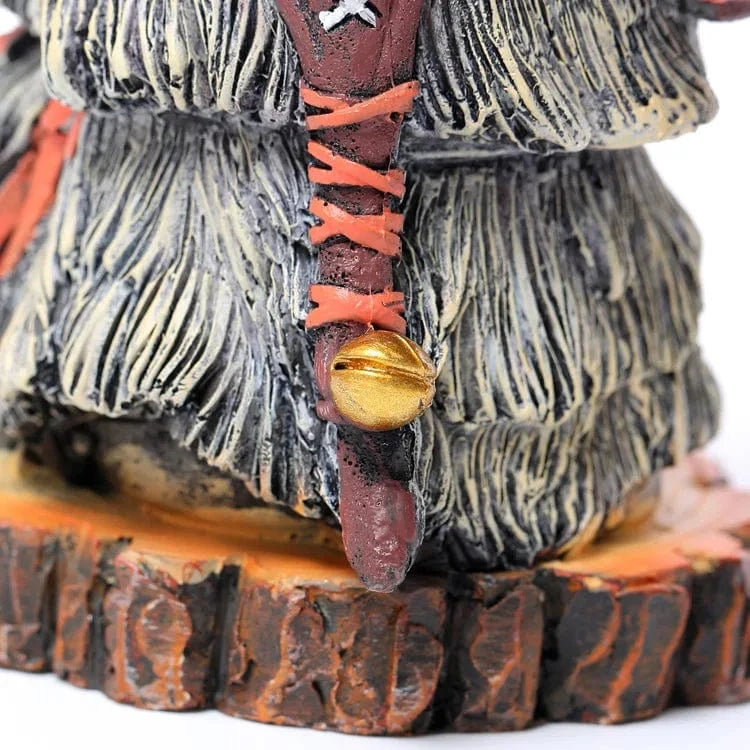 Gran estatua de un guerrero vikingo
