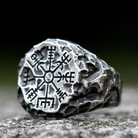 Anillo \"Sigue tu camino\" Vegvisir | Acero inoxidable