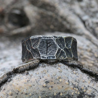 Anillo vikingo rúnico \"Destino heroico\"