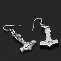 Pendientes Mjolnir de acero inoxidable