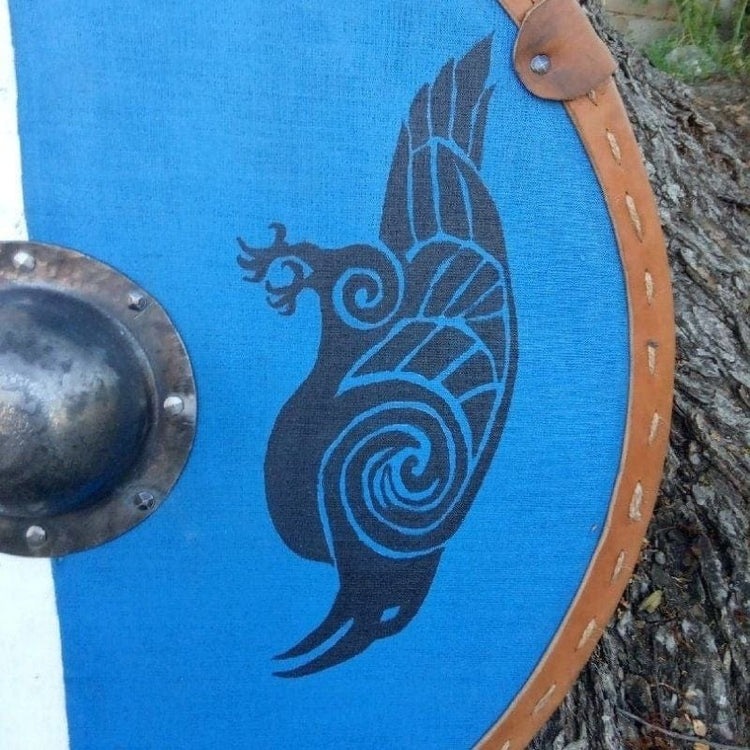 Escudo vikingo de Hugin y Munin