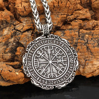 Collar de brújula rúnica Vegvisir