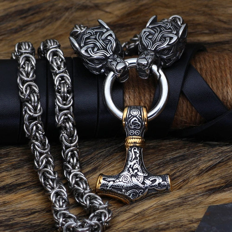 Collar de poder de Mjolnir y protección para Freki y Geri.