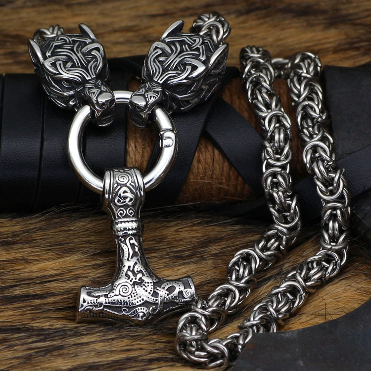 Collar de poder de Mjolnir y protección para Freki y Geri.